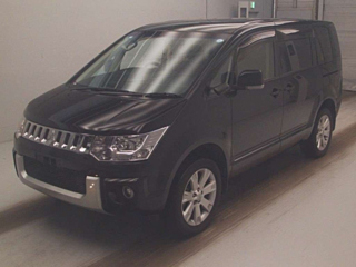 Mitsubishi Delica D5